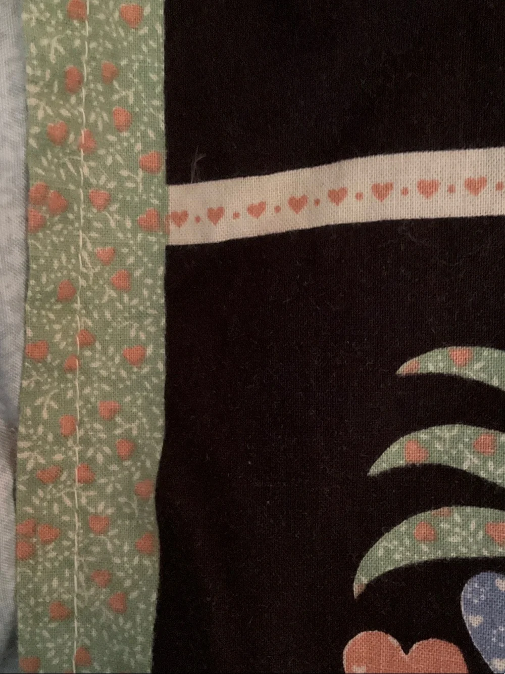 Vintage looking quilt pattern handmade tablecloth